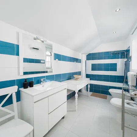 6br Luxury With River Views & Ac Апартаменти